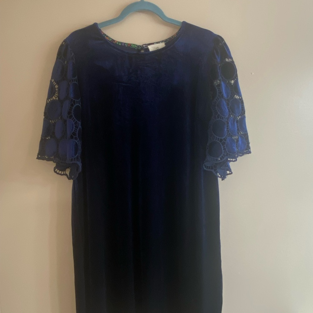 Umgee Velvet Navy Blue Dress with Lace Detail Sleeves